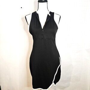 Black Sleeveless Athletic Large Sleeveless Dress w Fitted Silhouette